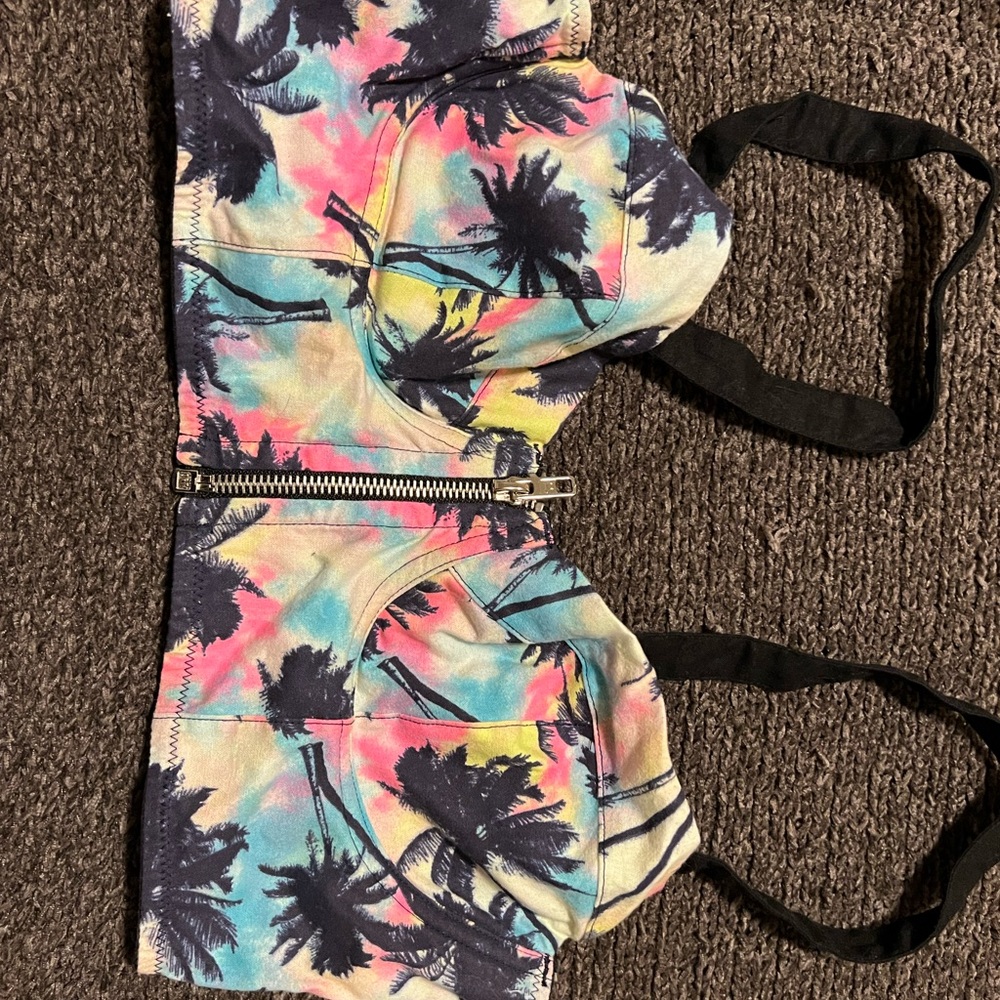 Crop top